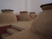 Bodega de tinajas. Foto: Paco Lorenzo