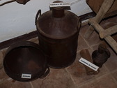 Cántara metálica. Museo de Benagalbón. Foto: P.L