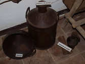 Cntara metlica. Museo de Benagalbn. Foto: P.L