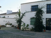 Patio del Molino de Jeromo. Higuera de la Sierra